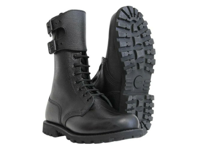 Rangers BM65 Armée française : chaussures militaires robustes et cousues Goodyear.