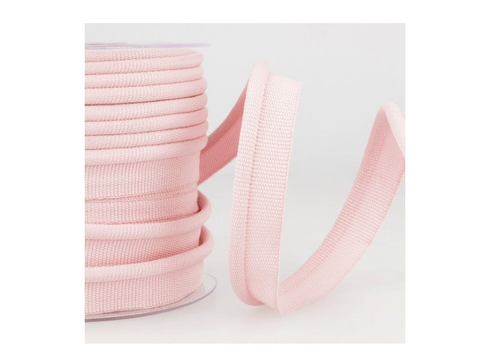 Simple passepoil rose clair 519 C74 8mm 100%polyester le mètre 519C74