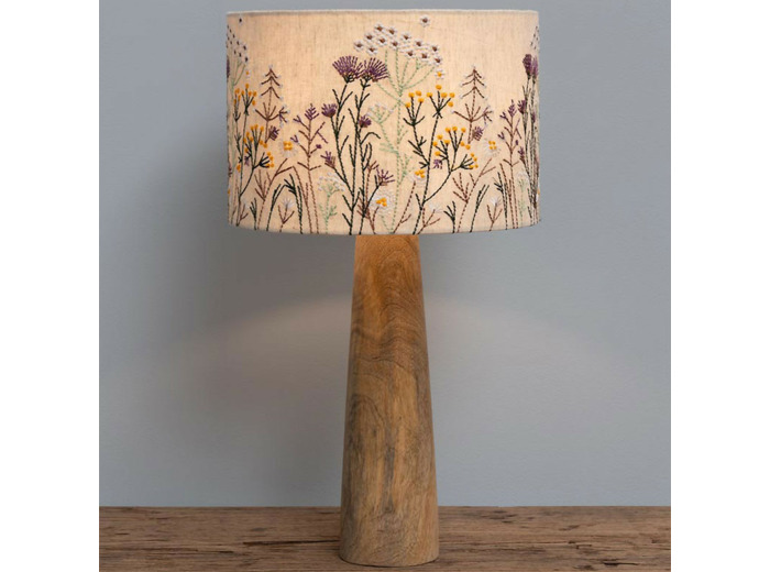 Lampe à Poser Fleurs Brodées Wildflower Bois de Manguier 54x28cm
