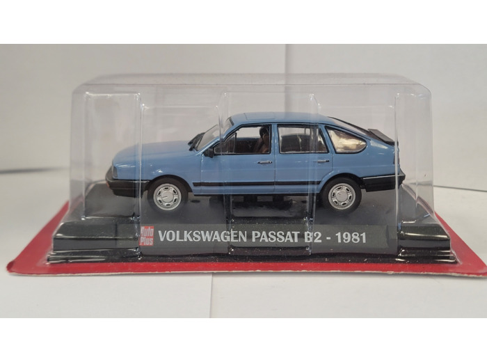 VOLKSWAGEN PASSAT B2 1981 1/43 BOITE D'ORIGINE