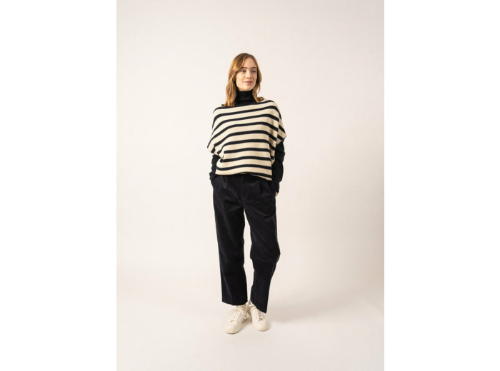 Poncho en laine rayé en maille perlée