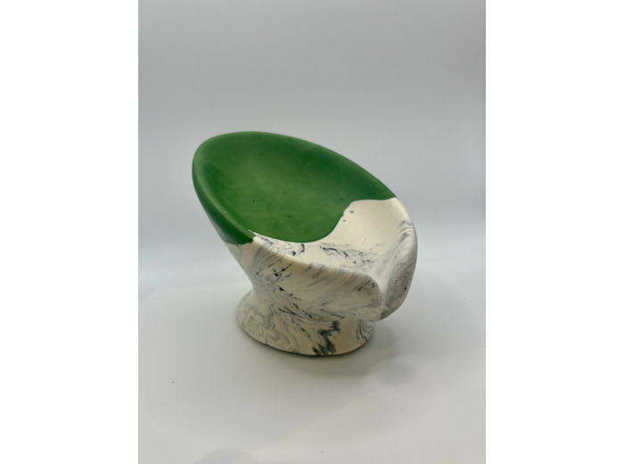 Porte savon sur pied en Jesmonite Vert Sapin et effet marbre