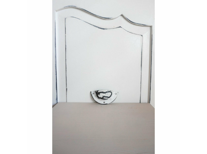 Poignée de meuble blanc lune 4x9,5 cm