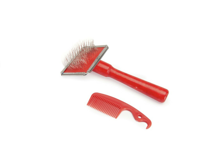 Brosse carde pour chien - 3 tailles