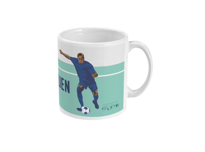 Tasse ou mug football "Le Footballeur" - Personnalisable