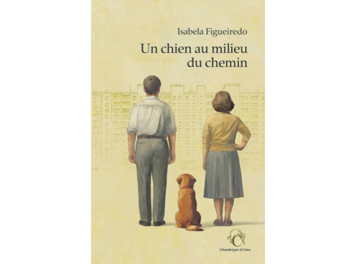 UN CHIEN AU MILIEU DU CHEMIN