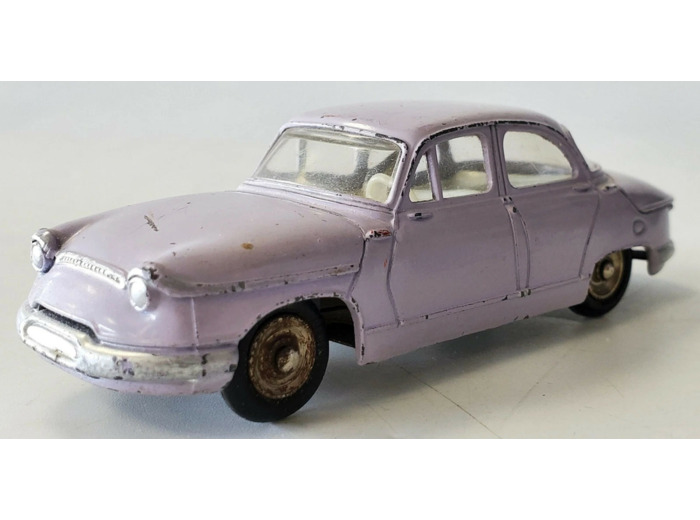 PANHARD PL 17 VIOLET DINKY TOYS MECCANO 1/43 SANS BOITE