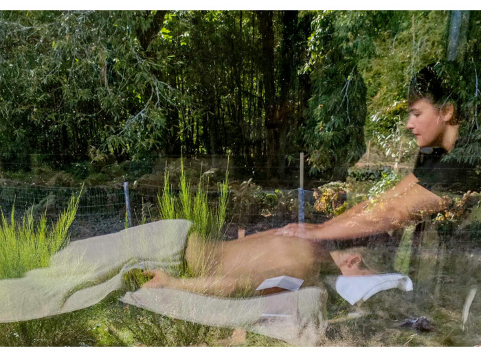 Massage Solo au Lodge abeilles