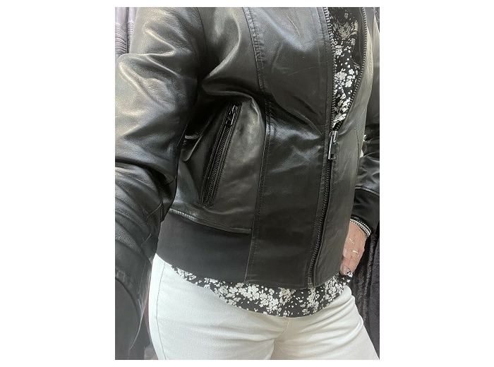 O57481Blouson femme cuir agneau noir