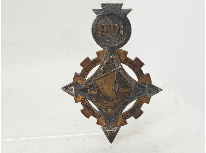 INSIGNE MILITAIRE 59eme COMPAGNIE DE QUARTIER GENERAL DE LA 9 DI DRAGO G.1313