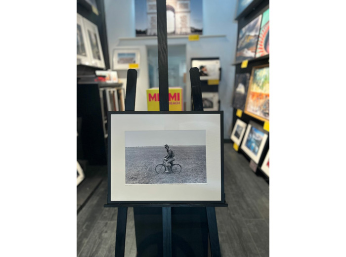 Jean-Paul Belmondo Sur Le Tournage "Les Mariés De L'an II", 1970 - Gamma Agency