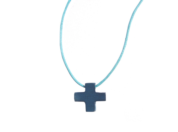 Croix pendentif teintée rouge 15mm