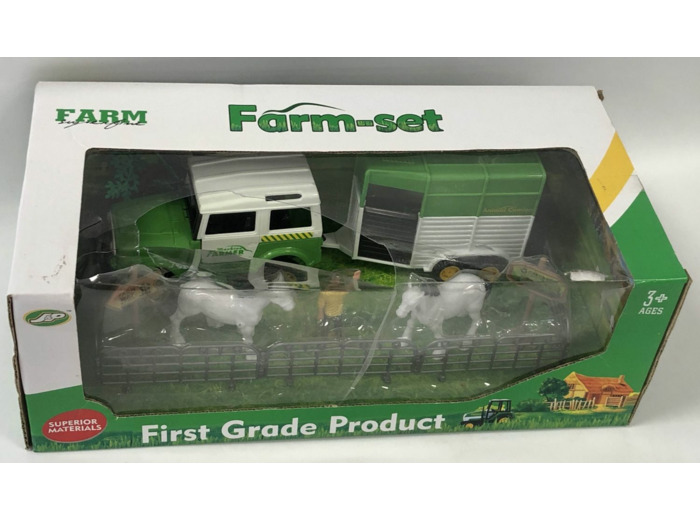 SET DE FERME COMPOSE DE 7 PIECES AVEC TRACTEUR REMORQUE ET ANIMAUX BOITE ABIMEE