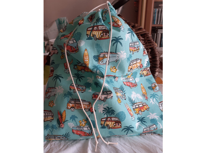 sac avec liens motif "van", surf...Indispensable pour vos sorties..