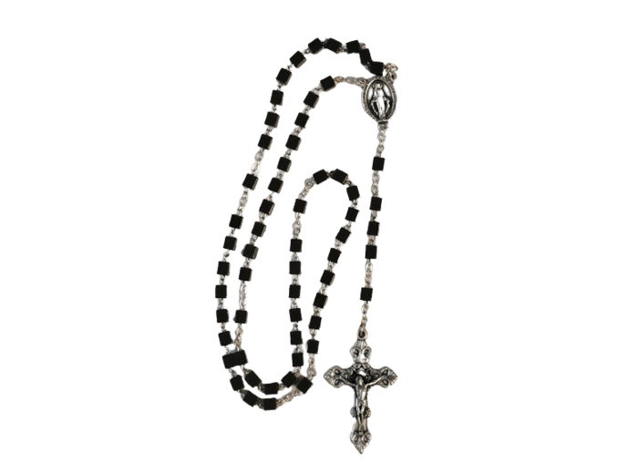 Chapelet Hématite chaine argentée -grains CARRES