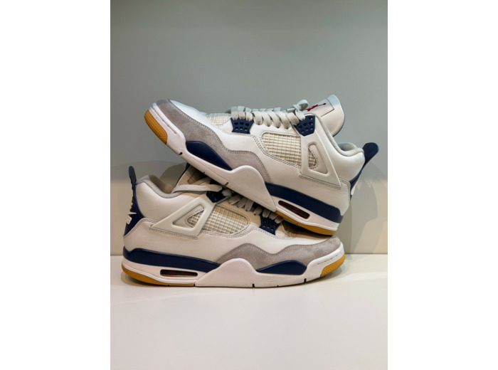 Jordan 4 Retro SB Navy — T. 43 (Seconde main)