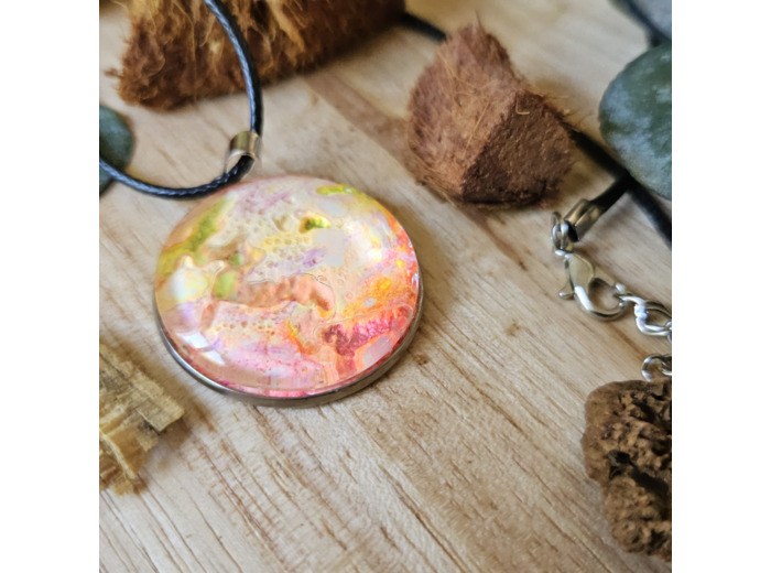 Collier en cordon ciré noir unique fait main