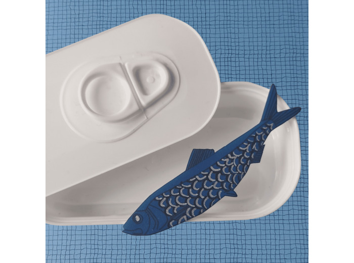 Broche sardine coloris bleu écaille argent