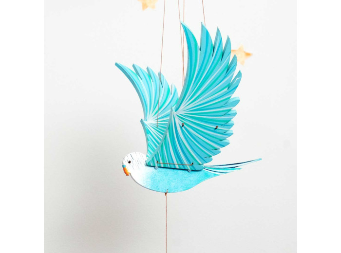 Mobile artisanal en bois - Perruche à col