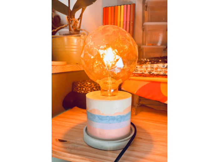 Lampe Jesmonite pastel