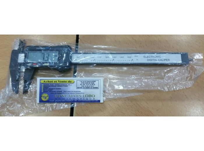 PIED A COULISSE DIGITAL CARBONE 8044 (lindner)