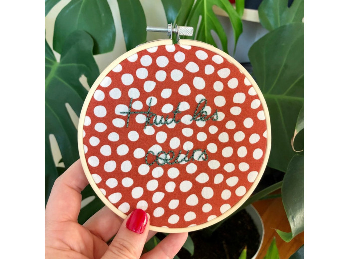 Broderie - Haut les coeurs