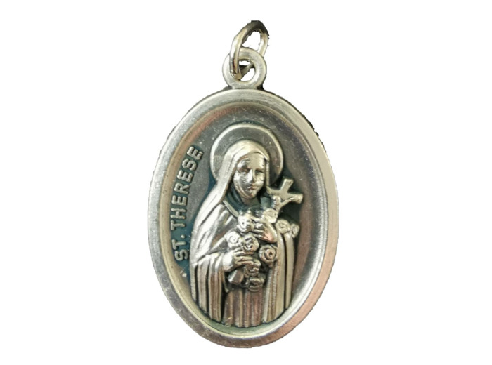 Médaille 22mm Ovale en métal argenté - STE THERESE