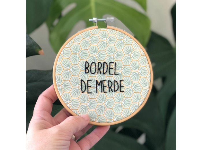 Broderie - Bordel de merde