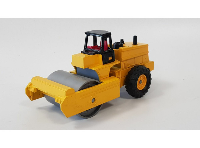 ROULEAU COMPRESSEUR COMPACTEUR MAJORETTE 1/56 Ref 3038010 SANS BOITE