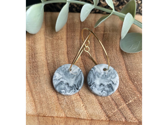 Boucles d'oreille créoles en porcelaine blanche et colorée