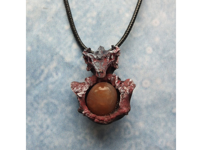 Pendentif "Dragon" pierre naturelle Cornaline