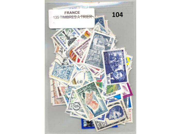 135 TIMBRES FRANCE DIFFERENTS A TRIER *104