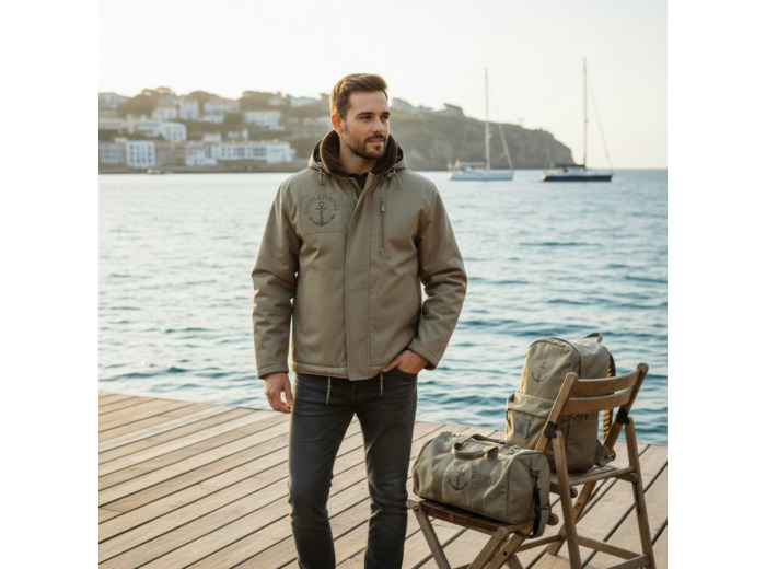 Veste de quart Marine Nationale kaki – style authentique et protection intempéries.