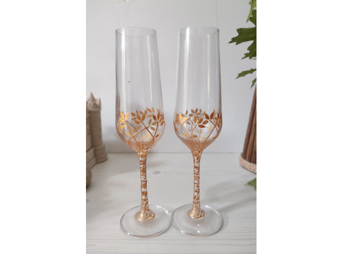 Lot de deux flutes à champagne peintes à la main décorées de feuillages dorés