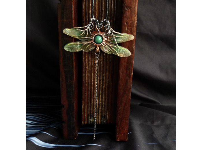 Pendentif "La dame de la source" et sa Malachite