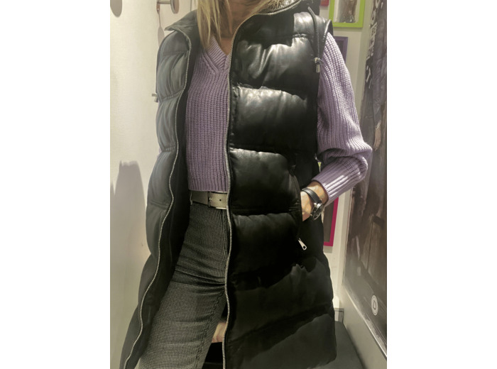 GF 149 Gilet long  femme avec capuche cuir noir
