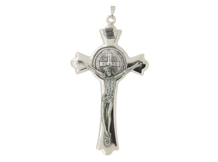 Croix de Saint Benoît en Métal Argenté 7,5cm
