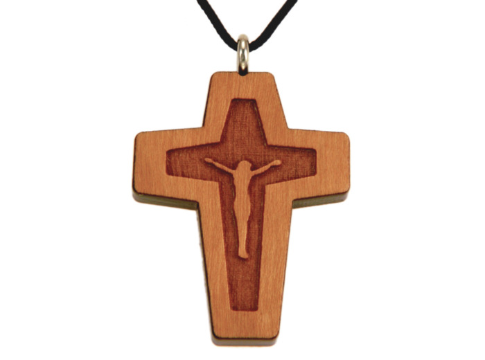 Croix en Bois d'Erable Vernis 3,8cm avec Cordon - CHRIST