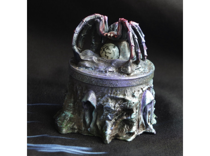 Boite "La tisserande d'univers" et sa pierre naturelle