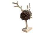 Sculpture en bois en forme de tête de cerf sur socle