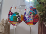 Duo de 2 jolis verres à vin en cristal peints à la main multicolore sur le thème des chats de gouttière