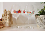 Duo de deux verres à pied peints à la main sur le thème de Noël représentant un joli petit village sous la neige verre signé personnalisable