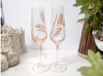 Lot de deux flutes à champagne peintes à la main et personnalisables au coloris doré décorées de feuillages pour fêter ses noces de froment