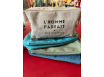 Trousse de toilette personnalisée " l'homme parfait est lochois"