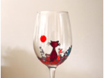 Joli verre à vin très coloré en cristal peint à la main sur le thème des chats et des souris, pièce originale et unique