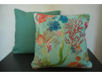 Coussin tissu imprimé poissons verso vert d'eau