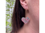 Boucles d'oreilles créoles coeur fond rose motif léopard vert