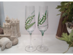 Duo de flutes à champagne en cristal de bohème peintes à la main sur le thème délicat du muguet