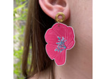 Boucles d'oreilles demi fleur asymétriques coloris rose pailletées vert