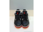 Jordan 4 Retro Bred Reimagined — T. 36,5 (Seconde main)